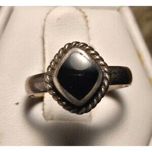 Black stone vintage sterling silver ring sz 5.5